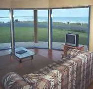 Horizons Beachfront Apartment - Accommodation NT