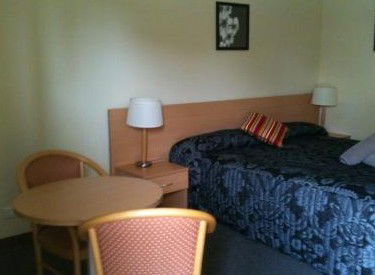 Golden Guitar Motor Inn - Accommodation NT 2