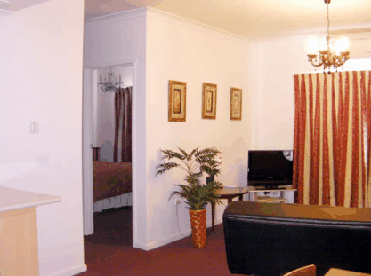 The Commodore Motor Inn - Accommodation NT 1
