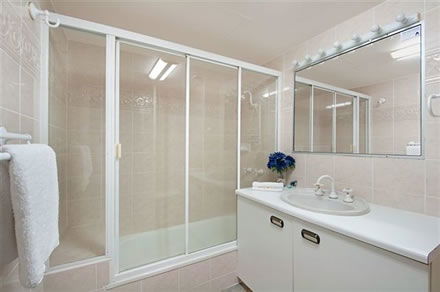 Boulevard Towers - Accommodation NT 13