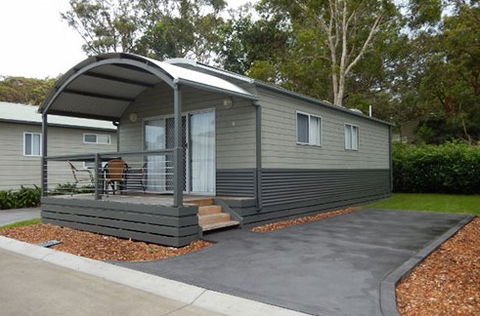 Middle Rock Holiday Resort - Accommodation NT 1