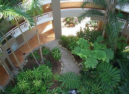 Holiday Inn Cairns - Accommodation NT 1