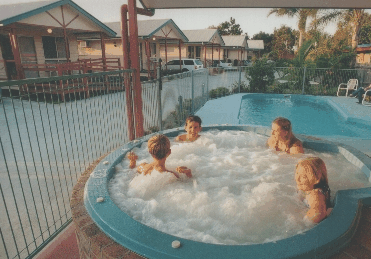 Dolphin Sands Holiday Cabins - Accommodation NT 0