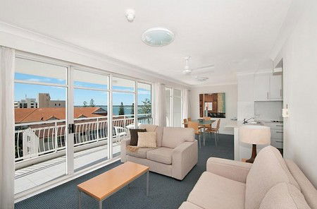 Atrium Resort - Accommodation NT 2