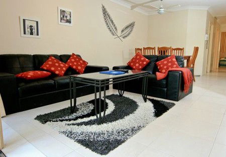 Miami Beachside Apartments - Accommodation NT 4