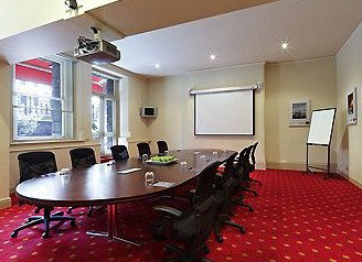 Grand Hotel Melbourne - NT Tourism 2