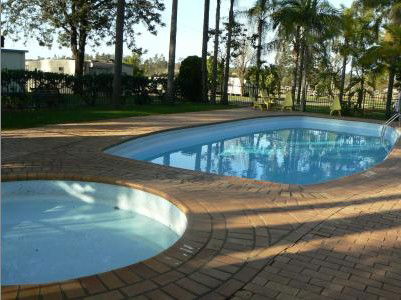 Glenwood Tourist Park And Motel - Accommodation NT 0