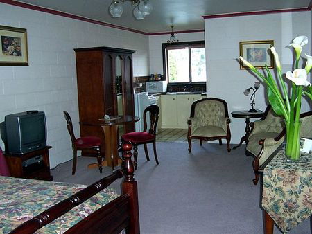 Grosvenor Court Apartments - Accommodation NT 3
