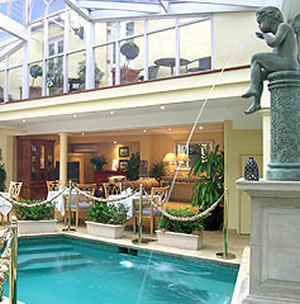 Manor House Boutique Hotel - Accommodation NT 2