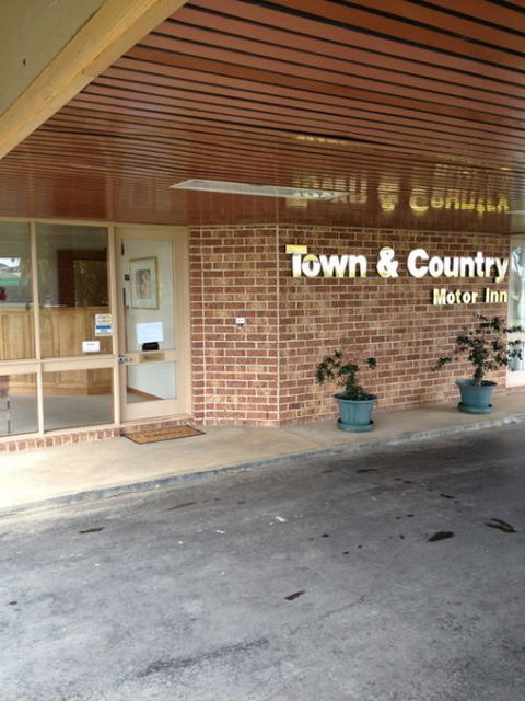 Town & Country Motor Inn Forbes - Accommodation NT 0