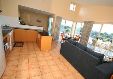 Lennox Beach Resort - Accommodation NT 4