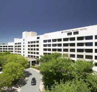 Crowne Plaza Canberra - Accommodation NT