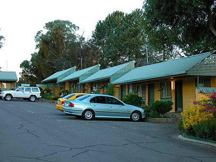 Tarcutta Halfway Motor Inn - Accommodation NT 2