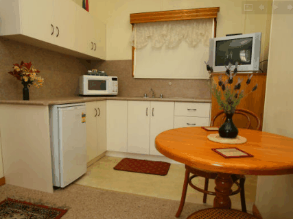 Sharonlee Strahan Villas - Accommodation NT 4
