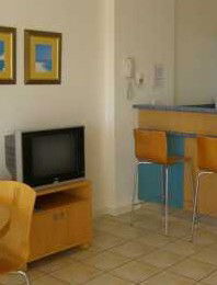 Noosa Parade Holiday Inn - Accommodation NT 1