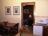 Glenelg Gateway Apartments - Accommodation NT 1