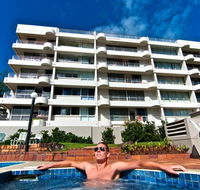 SURFERS CHALET HOLIDAY APARTMENTS - Accommodation NT