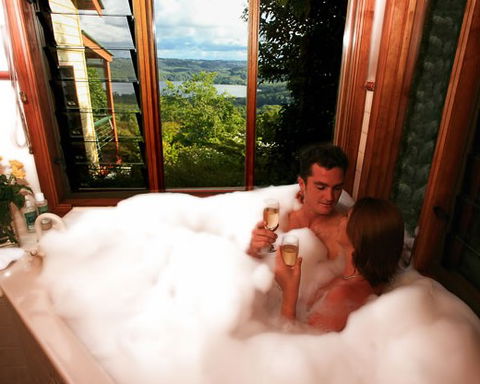 Montville Misty View Cabins - Accommodation NT 1