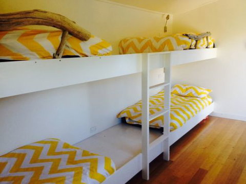 Greens Beach Cottage - Accommodation NT 9