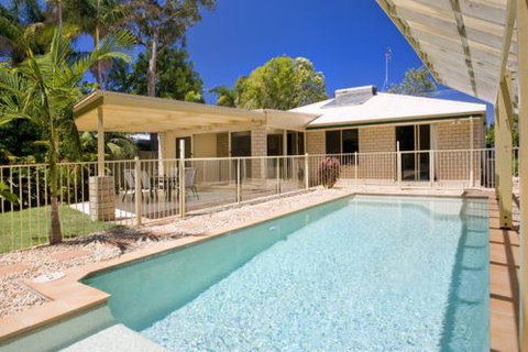 Sunshine Coast Escape - NT Tourism 1
