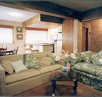 Hillside View Apartments - Accommodation NT