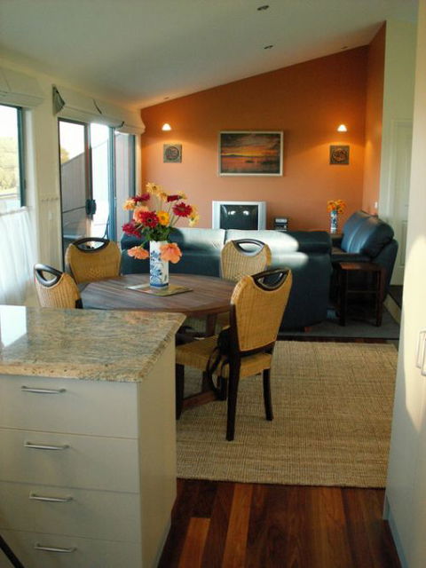 Black Dolphin Luxury Accommodation - Accommodation NT 6