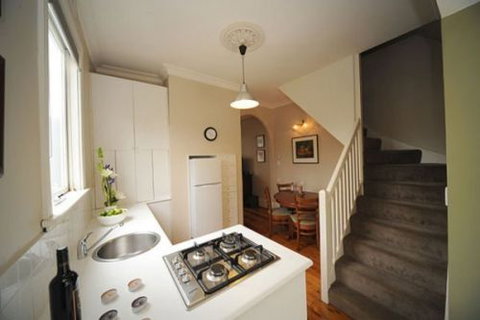 Emerald Inn - Stay Innercity - Accommodation NT 2