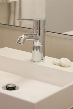 Ibis Melbourne Hotel And Apartments - Accommodation NT 10