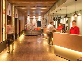 Ibis Melbourne Hotel And Apartments - Accommodation NT 31