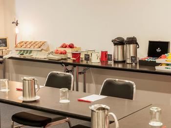 Ibis Melbourne Hotel And Apartments - Accommodation NT 50
