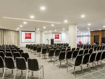 Ibis Melbourne Hotel And Apartments - Accommodation NT 68