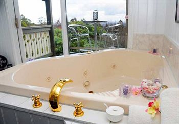 Annie Roe's Luxury Bed & Breakfast - Accommodation NT 7