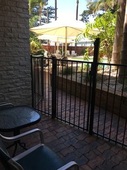 El Lago Waters Motel - Accommodation NT 9