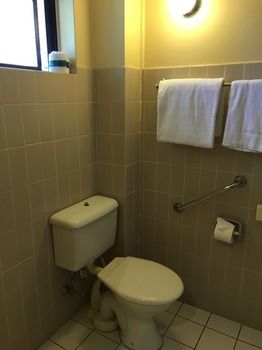 El Lago Waters Motel - Accommodation NT 13