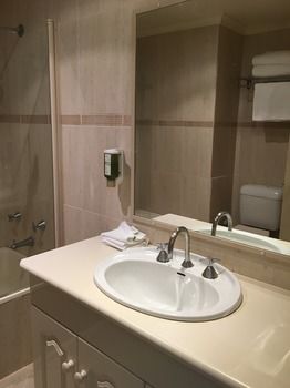 El Lago Waters Motel - Accommodation NT 19