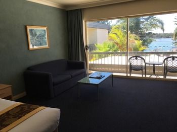 El Lago Waters Motel - Accommodation NT 26