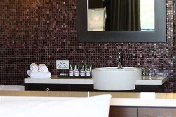 Chateau Elan - Accommodation NT 3