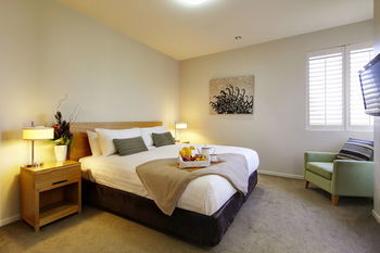 Chateau Elan - Accommodation NT 22