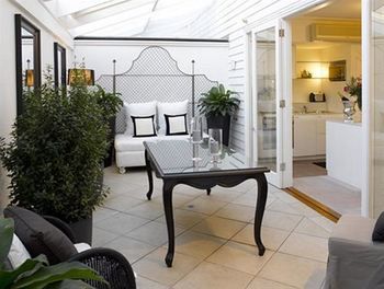 Andre's Mews Luxury Serviced Apartments - Accommodation NT 28