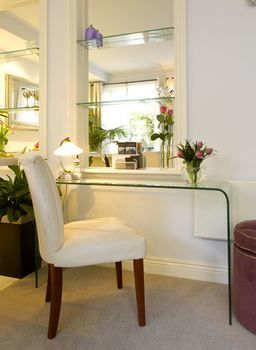Andre's Mews Luxury Serviced Apartments - Accommodation NT 44