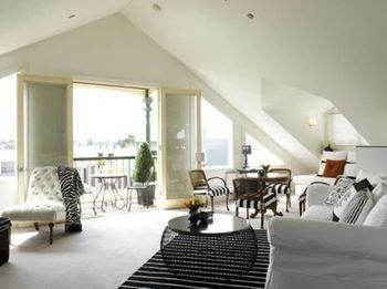 Andre's Mews Luxury Serviced Apartments - Accommodation NT 55