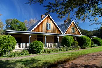 Carriages Boutique Hotel - Accommodation NT 21