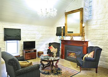 The Loft In The Mill Boutique Accommodation - NT Tourism 16