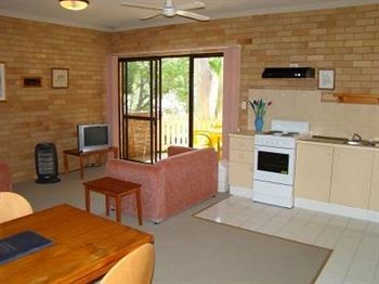 Noosa Yallambee Holiday Apartments - Accommodation NT 6