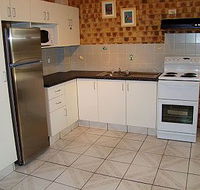 Noosa Yallambee Holiday Apartments - Accommodation NT