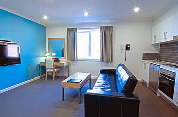 Buckingham International Serviced Apartments - Accommodation NT 10
