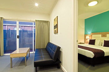 Buckingham International Serviced Apartments - Accommodation NT 11