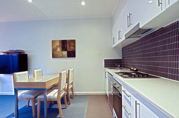 Buckingham International Serviced Apartments - Accommodation NT 19