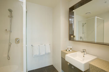 Melbourne Short Stay Apartment At SouthbankOne - Accommodation NT 13