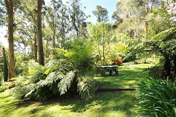 Holly Lodge - Accommodation NT 3